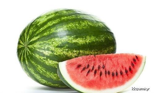 小金花吃瓜,一场甜蜜的夏日盛宴