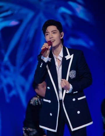 歌唱综艺吃瓜,揭秘歌唱综艺背后的趣味故事