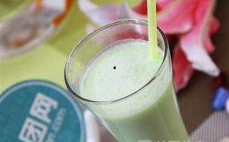 喝了茶吃哈密瓜,品茗后尽享哈密瓜的清新滋味