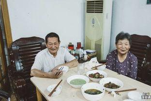 济南语文老师吃瓜事件,网络舆论下的教育反思