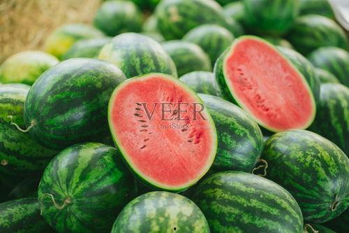 吃瓜吗图,揭秘“吃瓜吗”图背后的网络现象与社交文化