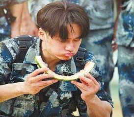 黄子韬吃瓜全程,笑料百出，揭秘娱乐圈幕后故事