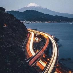 富士山吃瓜,富士山下的夏日吃瓜盛宴