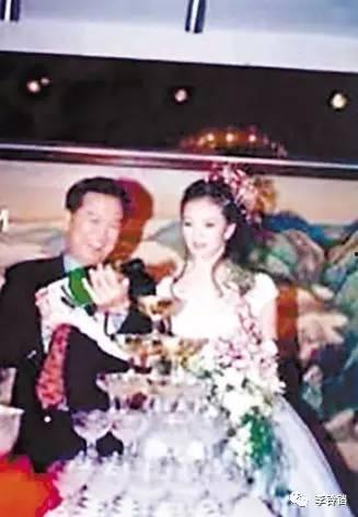 豪门吃瓜记录免费,揭秘吃瓜群众眼中的豪门生活