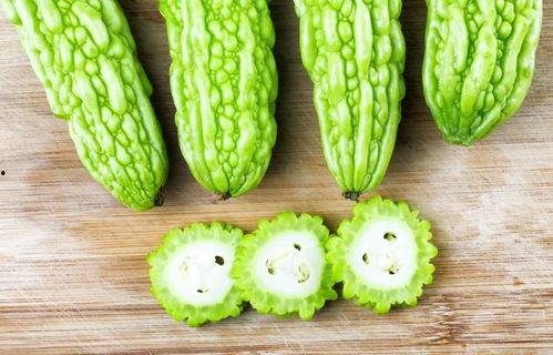 白龙密瓜怎么吃,多汁美味，轻松享用的夏日佳果