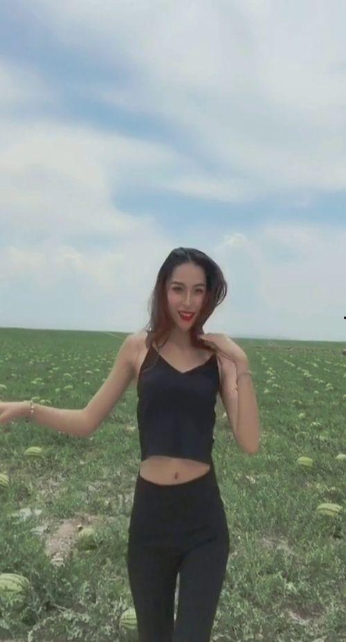 杭州吃瓜女孩是谁,真相背后的网络热议